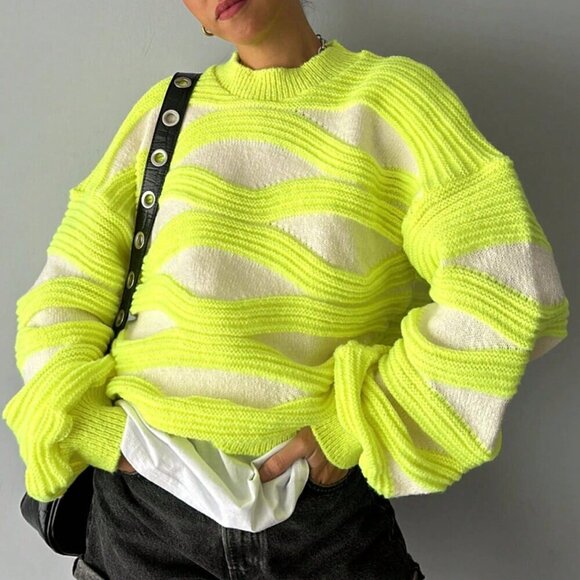 Yellow Casual Women's Round Neck Wave Stripe Color Long-Sleeved Knit Sweater - Picture 4 of 4